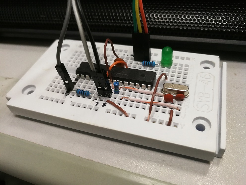 ATMega328P-PU芯片Arduino最小系统实验 ATMega328P-PU芯片Arduino最小系统实验
